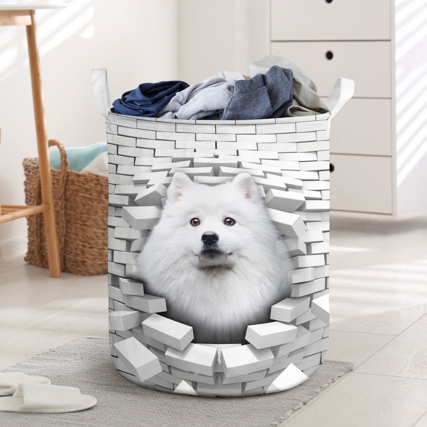 American Eskimo - In The Hole Of Wall Pattern Laundry Basket
