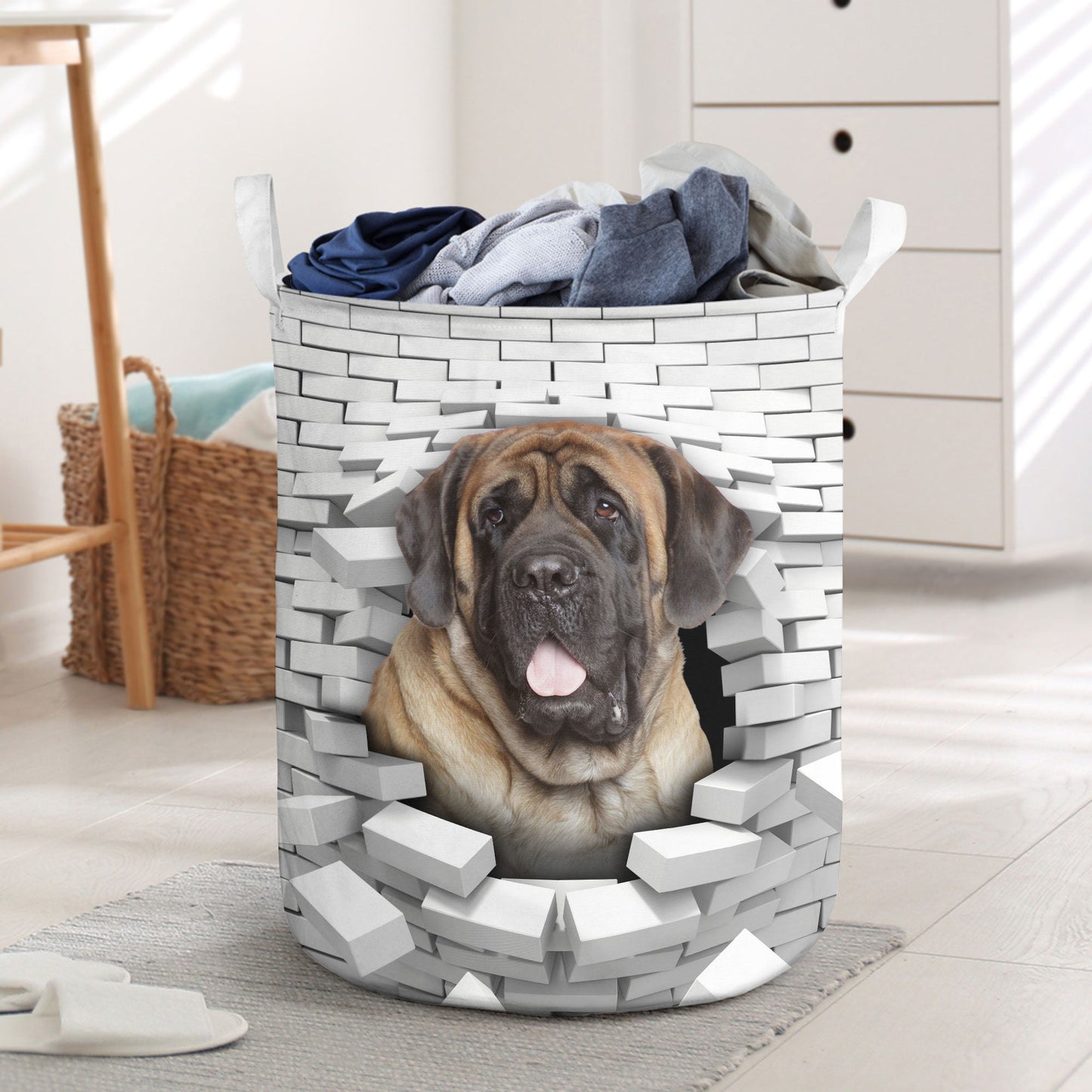 English Mastiff - In The Hole Of Wall Pattern Laundry Basket