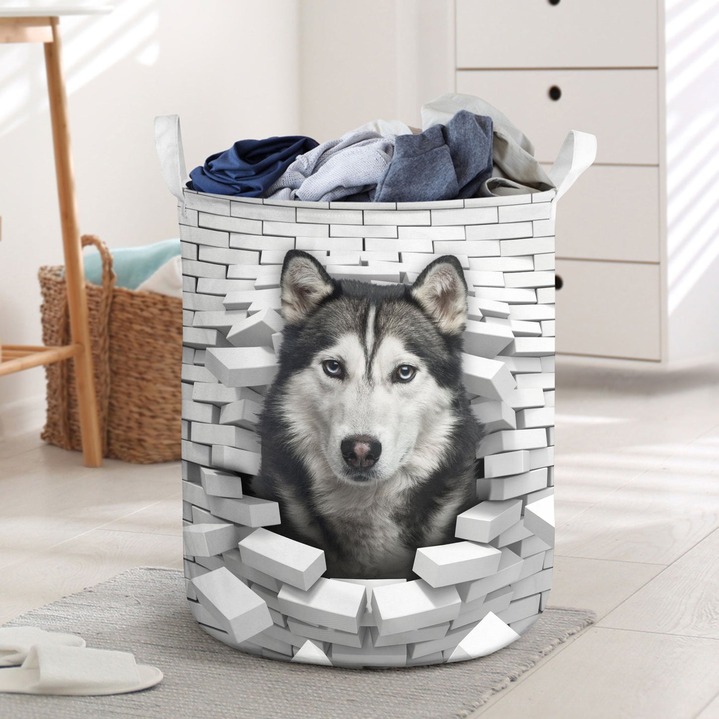 Husky - In The Hole Of Wall Pattern Laundry Basket