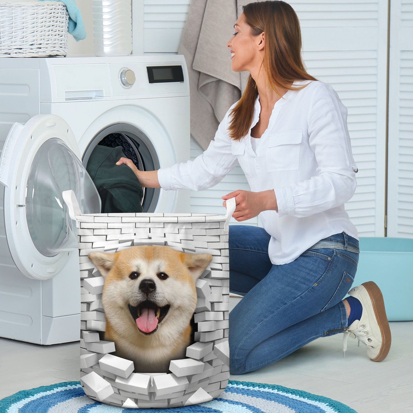 Akita Inu - In The Hole Of Wall Pattern Laundry Basket