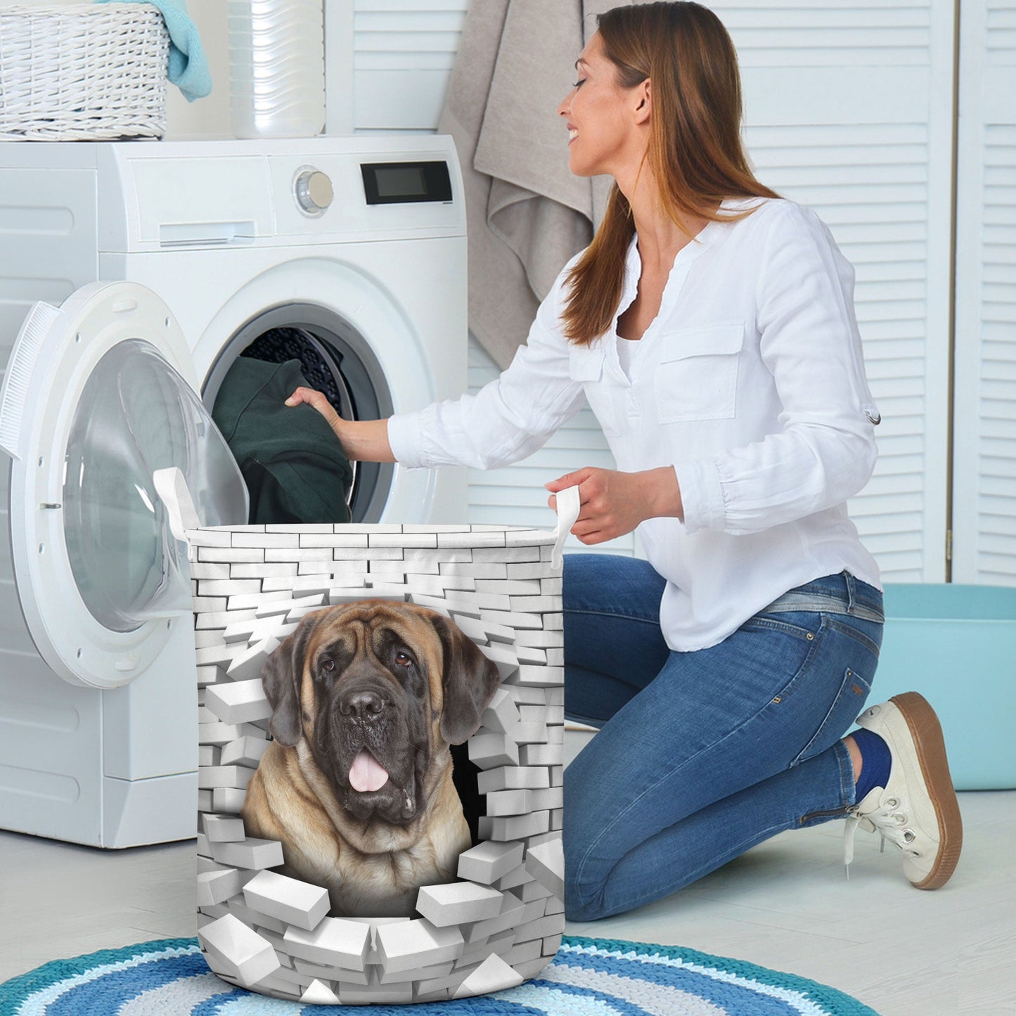 English Mastiff - In The Hole Of Wall Pattern Laundry Basket