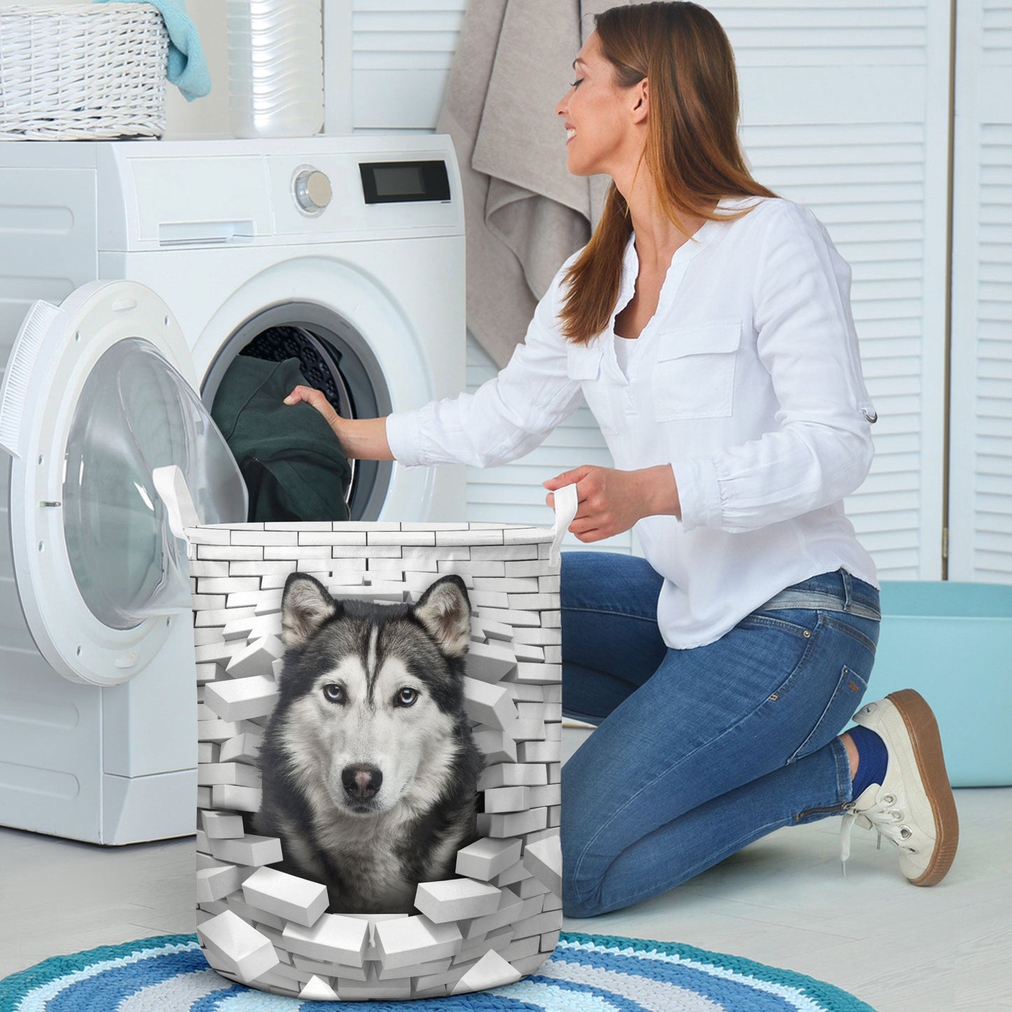 Husky - In The Hole Of Wall Pattern Laundry Basket